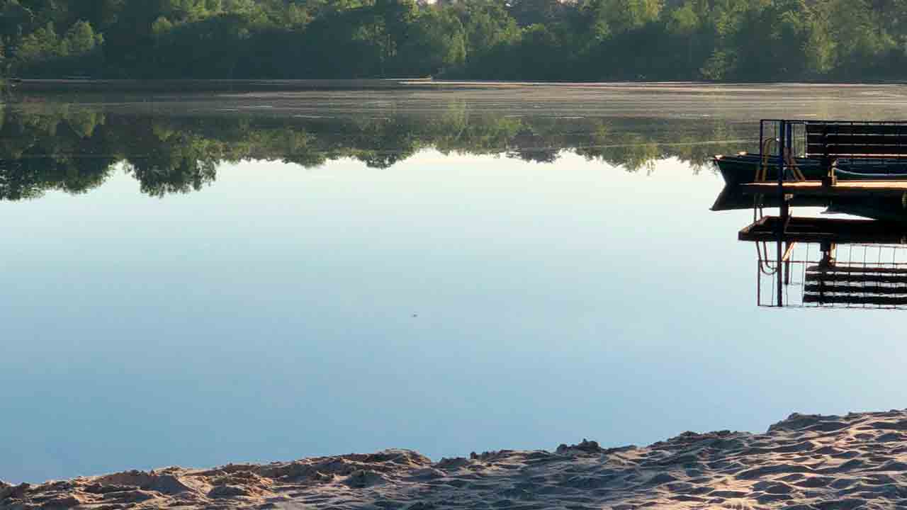 Благоустроенный пляж