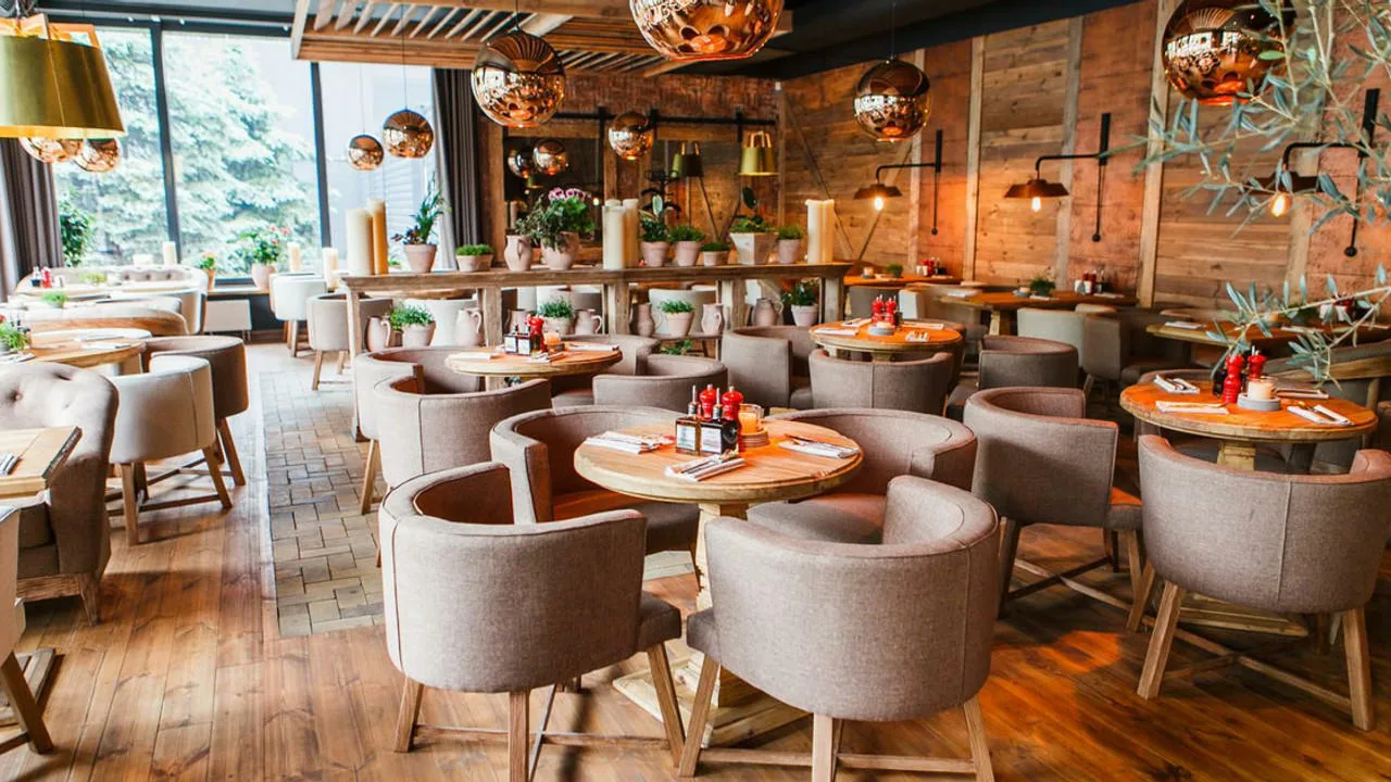 Диско-зал на 100 гостей — вечеринки, караоке